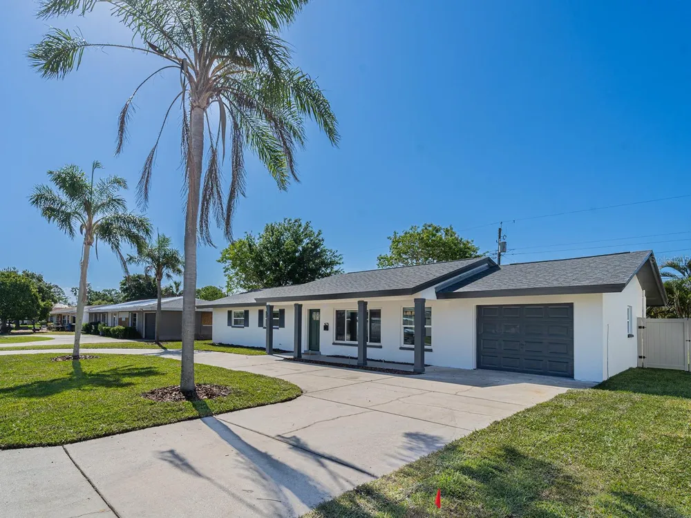 352 79TH AVENUE NE St Petersburg, FL 33702