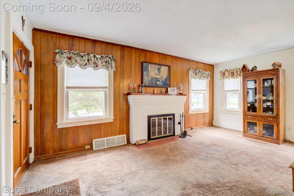 835 Edgewood Drive Royal Oak City, MI 48067