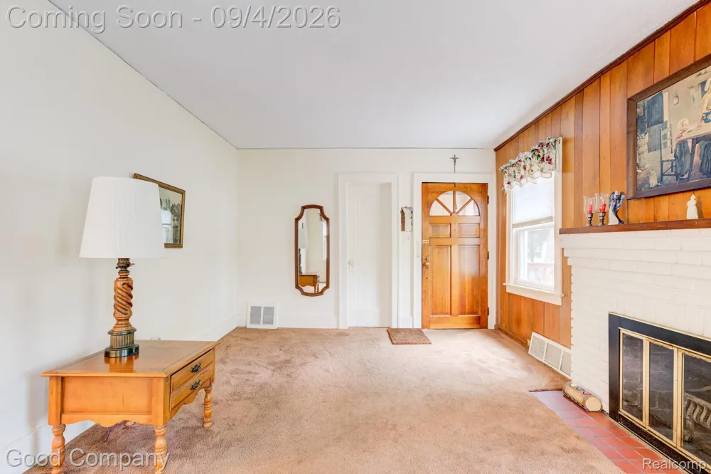 835 Edgewood Drive Royal Oak City, MI 48067