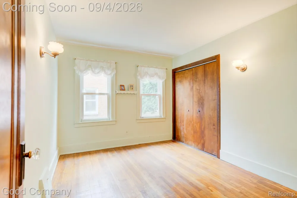 835 Edgewood Drive Royal Oak City, MI 48067