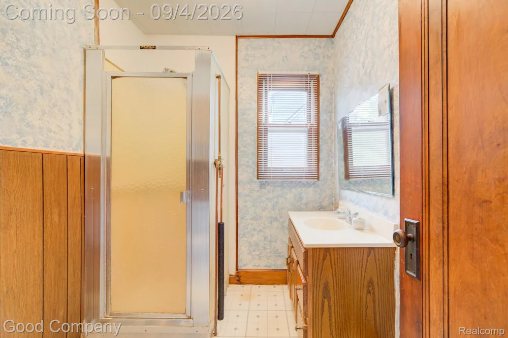 835 Edgewood Drive Royal Oak City, MI 48067