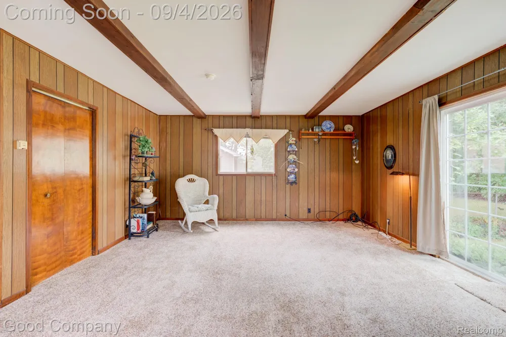 835 Edgewood Drive Royal Oak City, MI 48067
