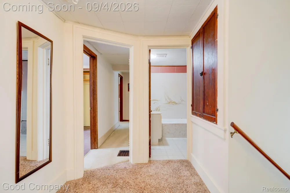 835 Edgewood Drive Royal Oak City, MI 48067