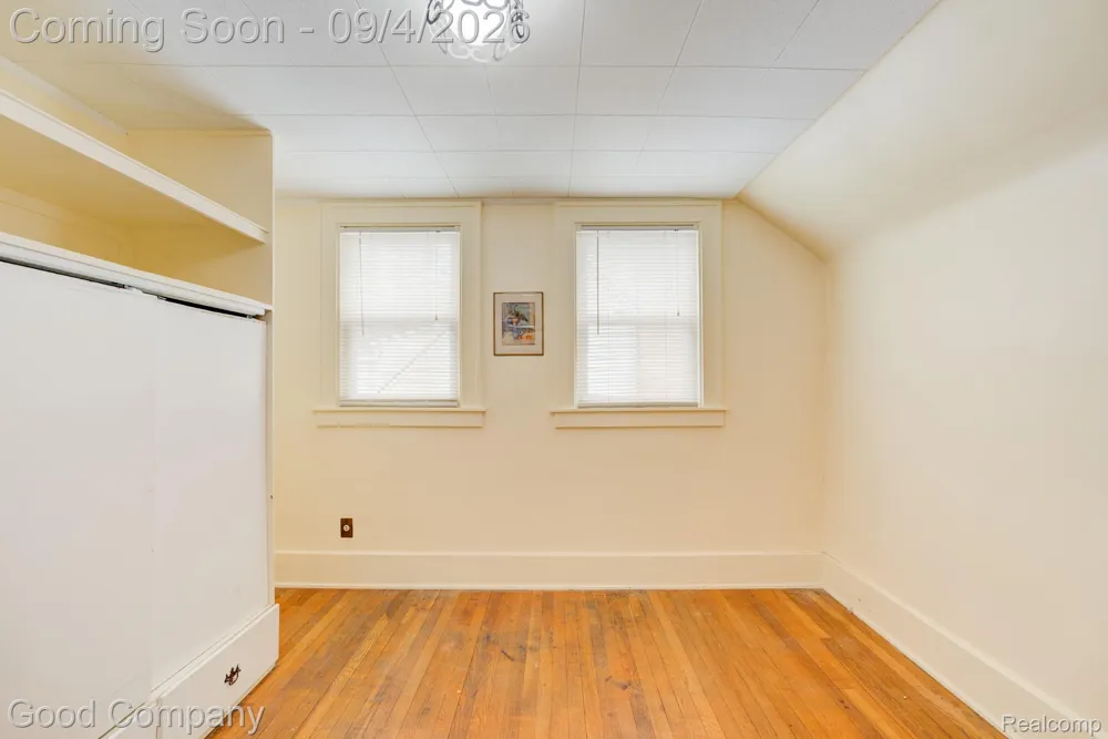 835 Edgewood Drive Royal Oak City, MI 48067