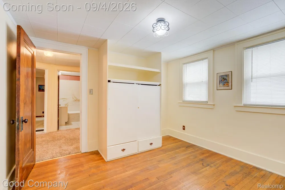 835 Edgewood Drive Royal Oak City, MI 48067