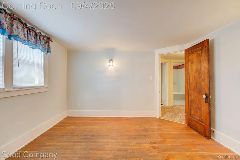 835 Edgewood Drive Royal Oak City, MI 48067