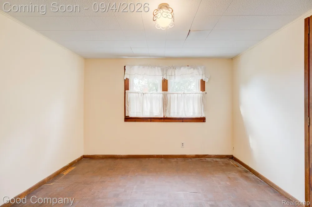 835 Edgewood Drive Royal Oak City, MI 48067