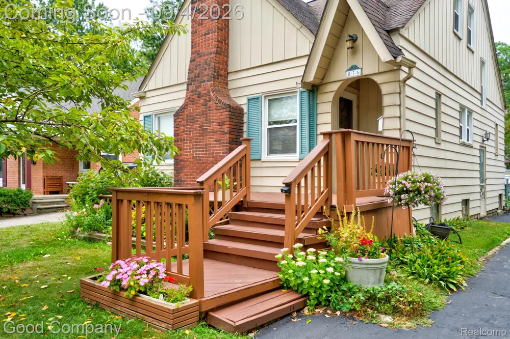 835 Edgewood Drive Royal Oak City, MI 48067