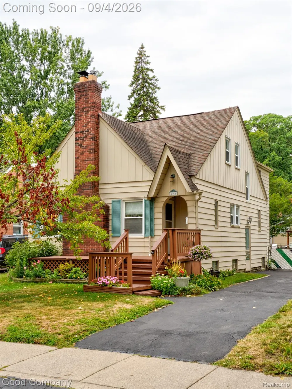 835 Edgewood Drive Royal Oak City, MI 48067