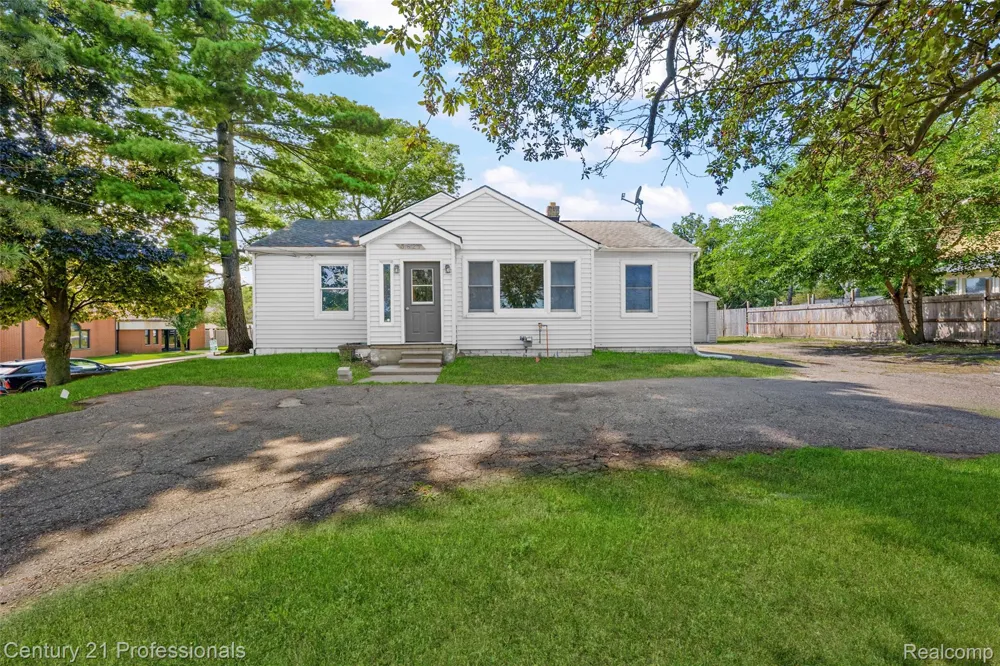 3621 Livernois Road Troy City, MI 48083