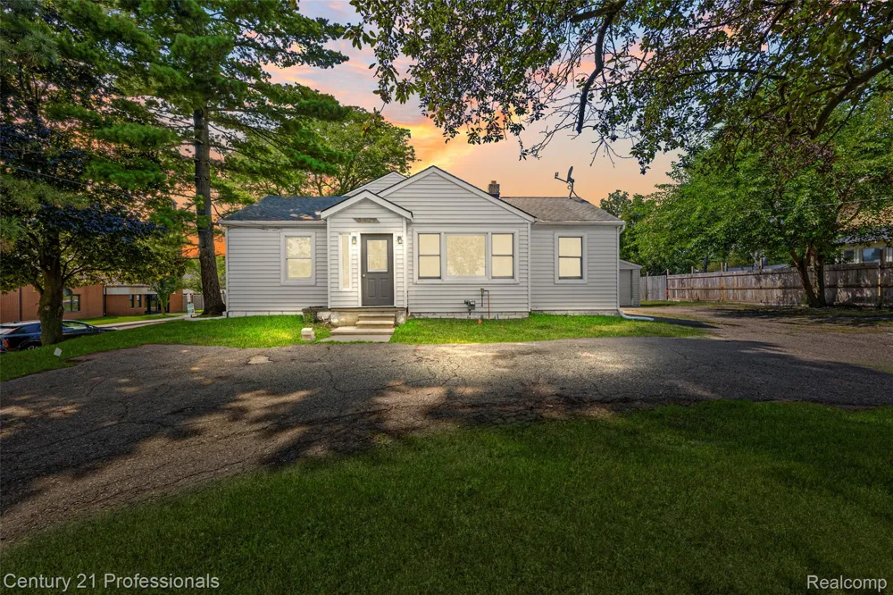3621 Livernois Road Troy City, MI 48083