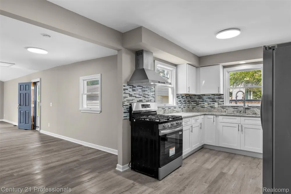 3621 Livernois Road Troy City, MI 48083