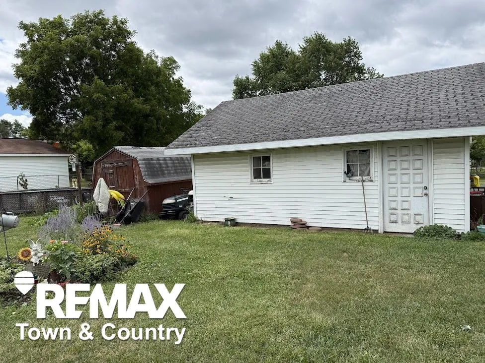 8315 Saginaw Street Mt Morris City, MI 48458