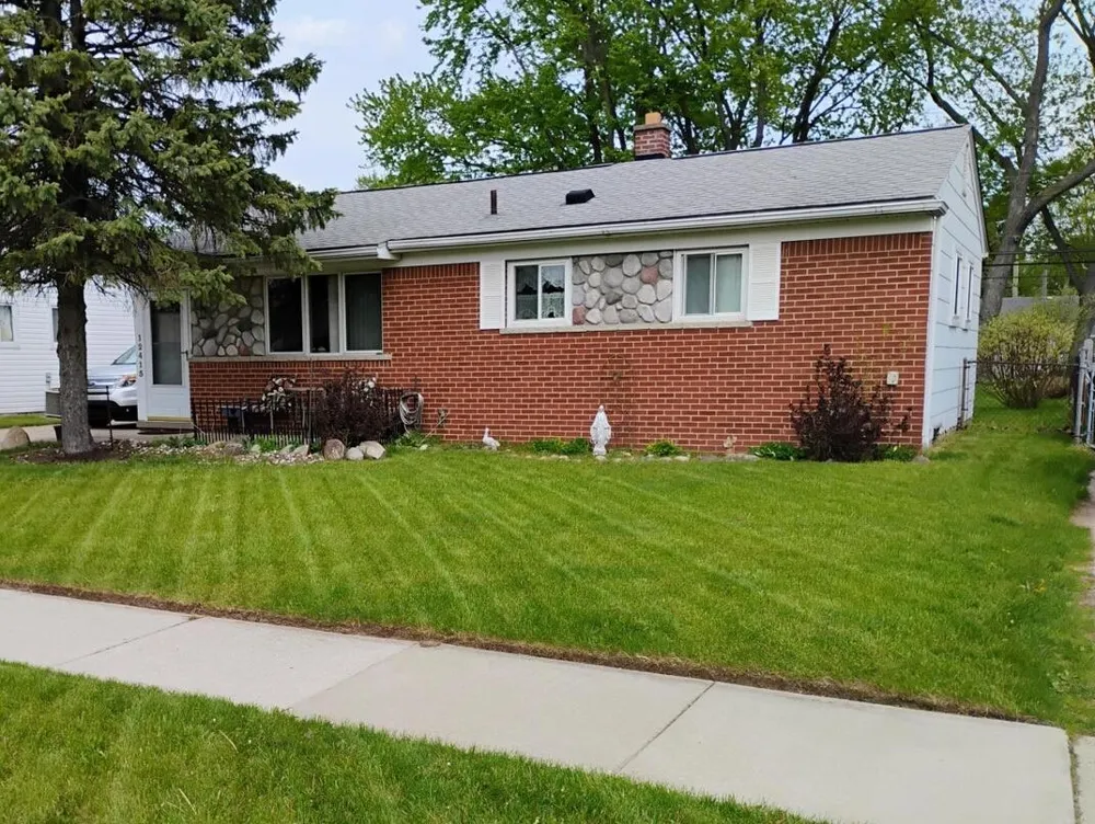 12415 Clinton River Road Sterling Heights City, MI 48313