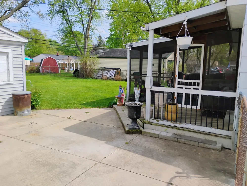 12415 Clinton River Road Sterling Heights City, MI 48313