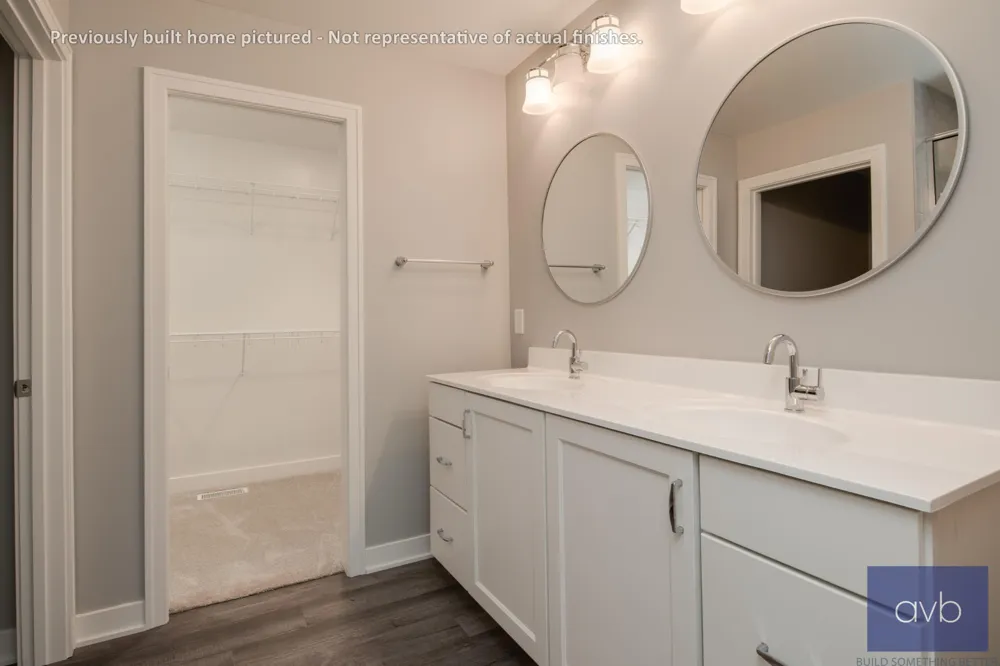 14220 Bridgeview Pointe Vicksburg Village, MI 49097