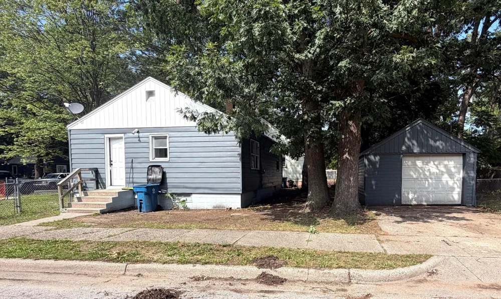 3036 7th Street Muskegon Heights City, MI 49444