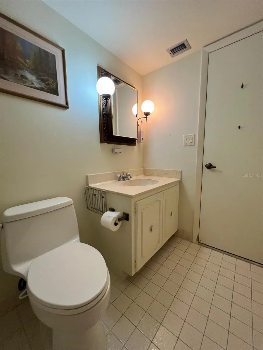 3910 INVERRARY BOULEVARD #B301 Lauderhill, FL 33319