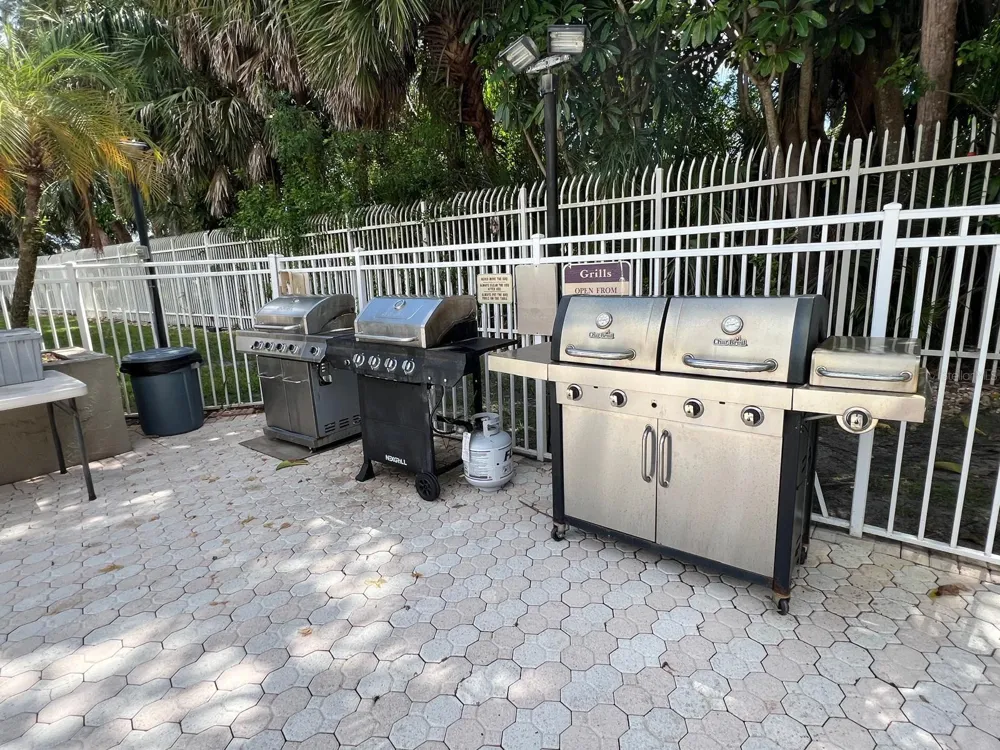 3910 INVERRARY BOULEVARD #B301 Lauderhill, FL 33319