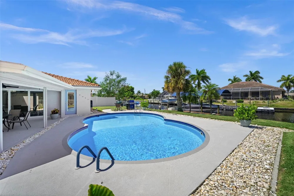 4914 SORRENTO COURT Cape Coral, FL 33904