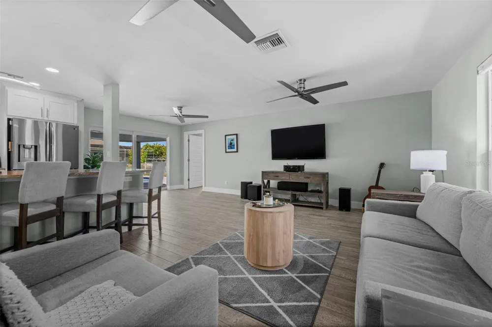 4914 SORRENTO COURT Cape Coral, FL 33904