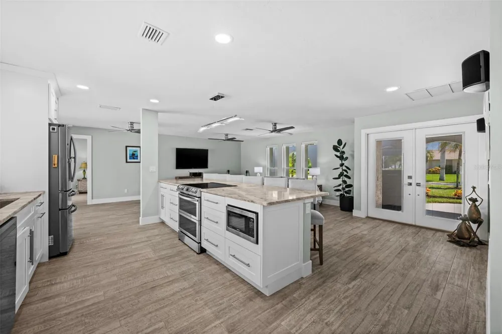 4914 SORRENTO COURT Cape Coral, FL 33904