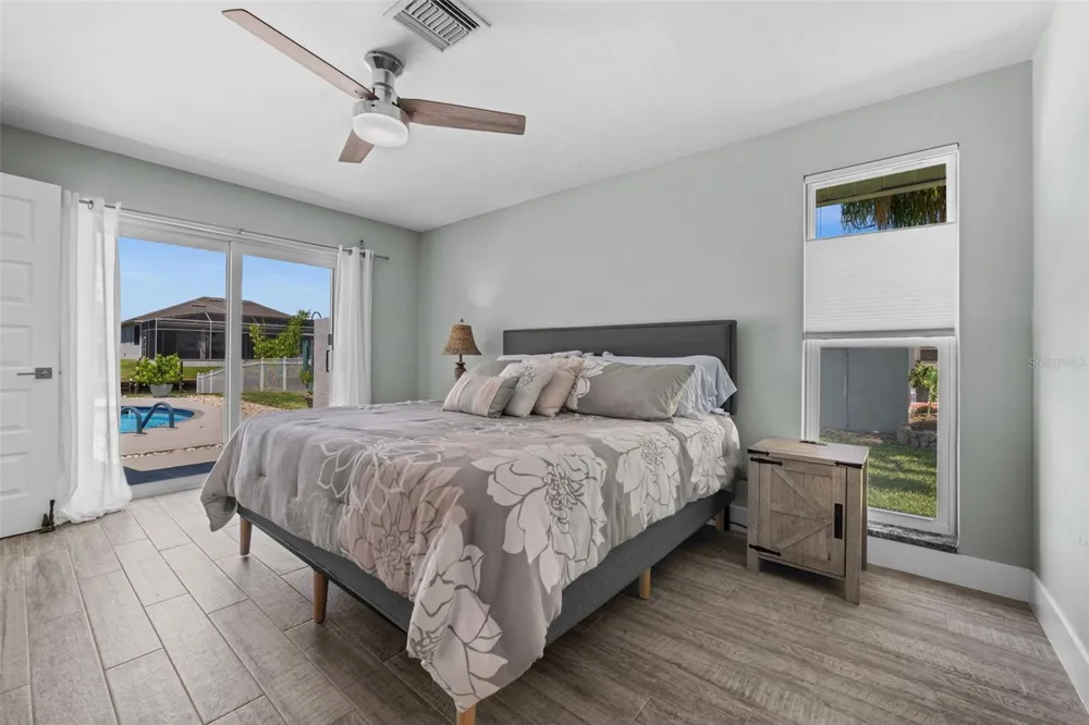 4914 SORRENTO COURT Cape Coral, FL 33904