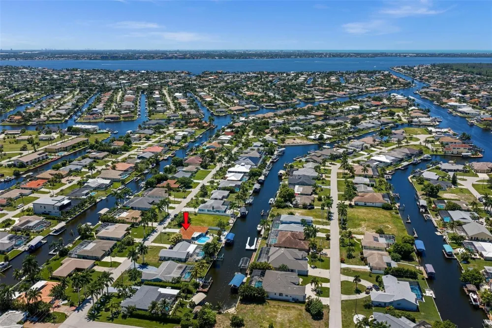 4914 SORRENTO COURT Cape Coral, FL 33904