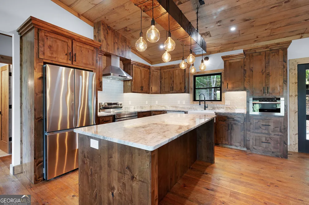 299 Greenfield RD Morganton, GA 30560