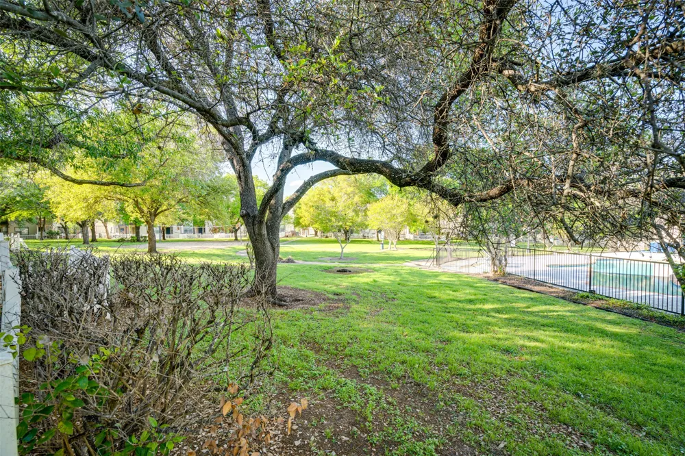 1830 River Crossing Circle #B Austin, TX 78741