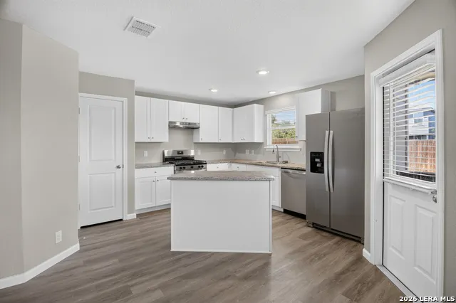 15335 Shortwing San Antonio, TX 78253