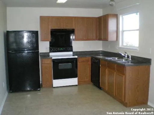 9407 HACIENDA ACRES San Antonio, TX 78245
