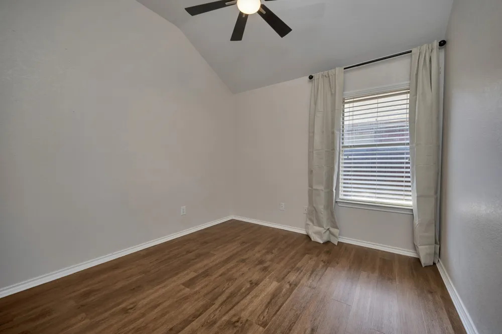 4220 Maryanne Place Haltom City, TX 76137