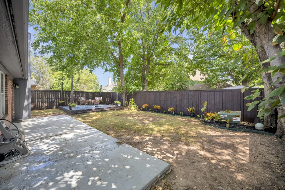 4220 Maryanne Place Haltom City, TX 76137