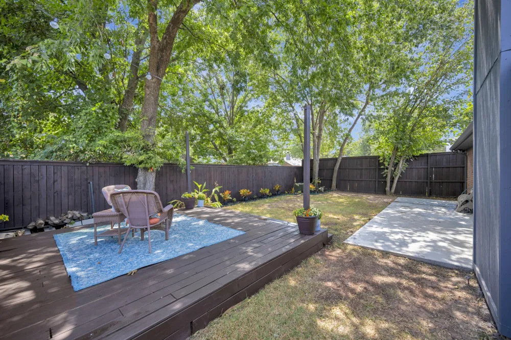 4220 Maryanne Place Haltom City, TX 76137