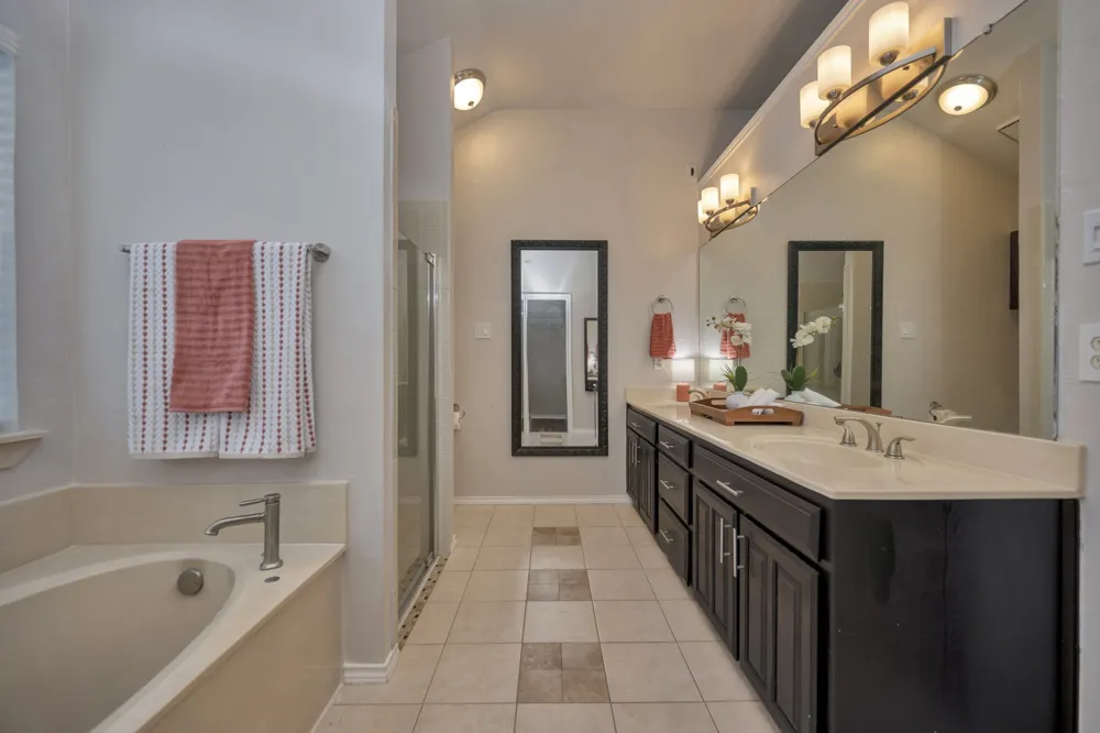 4220 Maryanne Place Haltom City, TX 76137