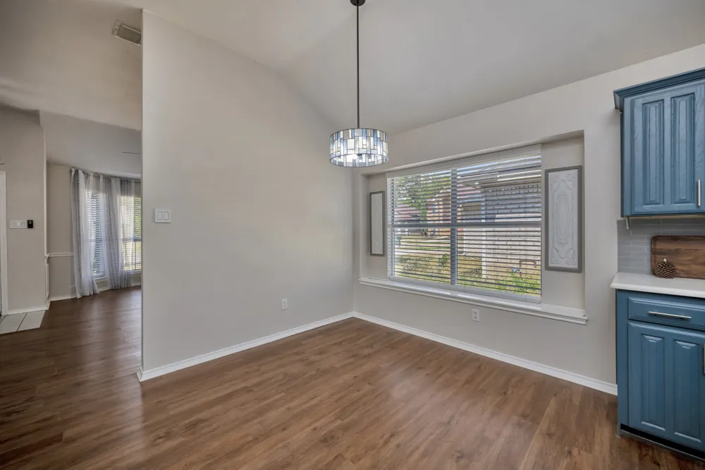 4220 Maryanne Place Haltom City, TX 76137
