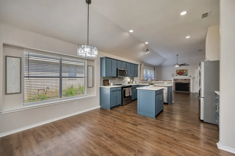 4220 Maryanne Place Haltom City, TX 76137