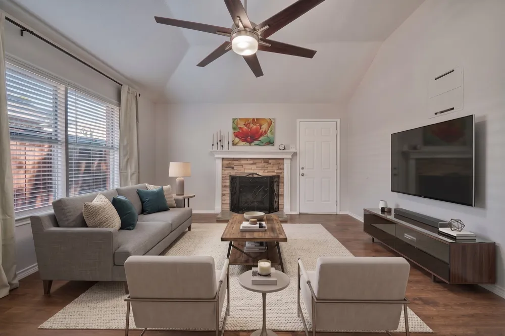 4220 Maryanne Place Haltom City, TX 76137