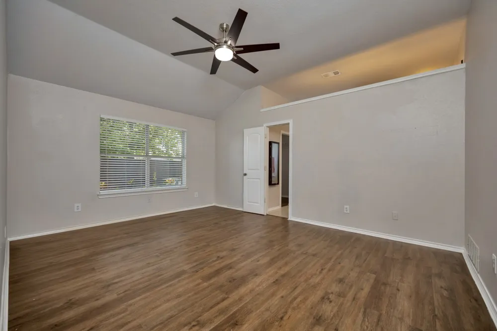 4220 Maryanne Place Haltom City, TX 76137