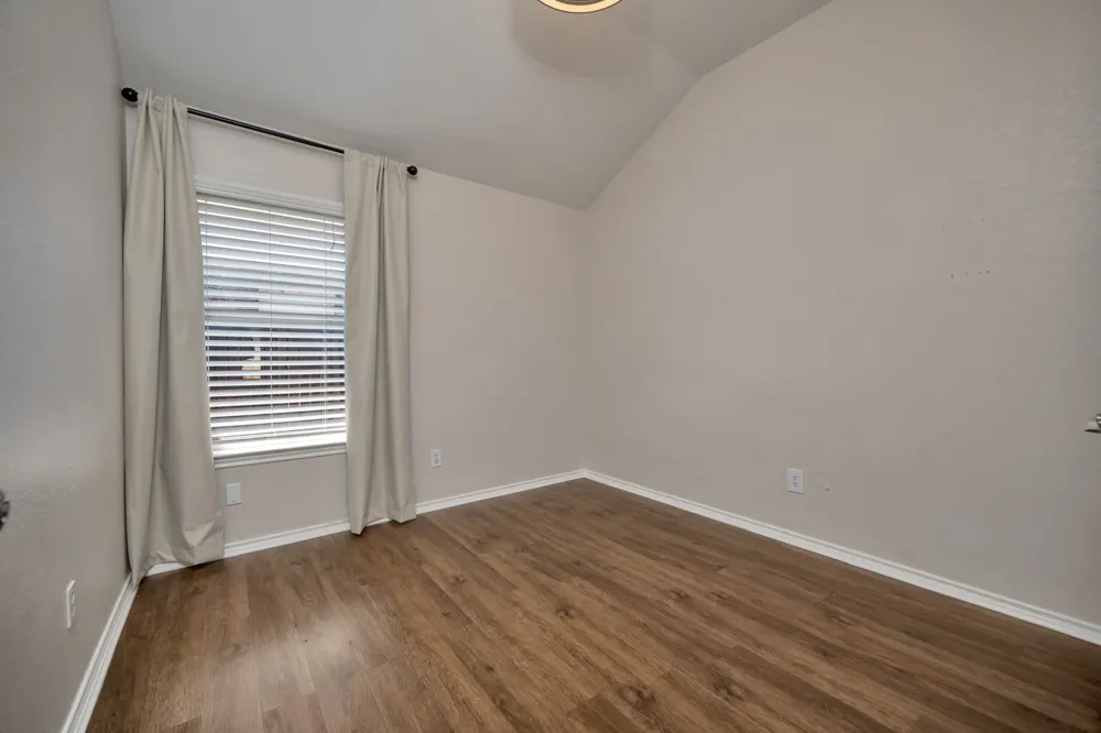 4220 Maryanne Place Haltom City, TX 76137