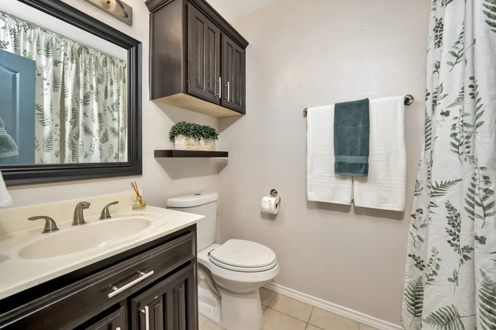 4220 Maryanne Place Haltom City, TX 76137