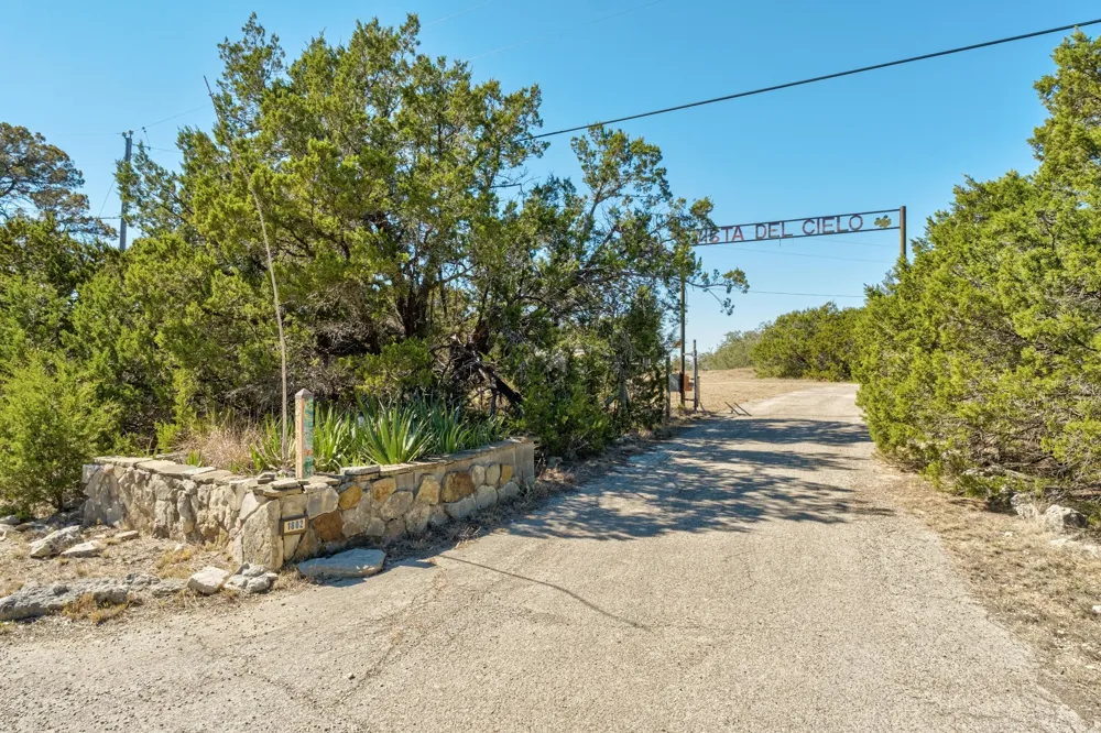 1802 Overland Stage Road Dripping Springs, TX 78620