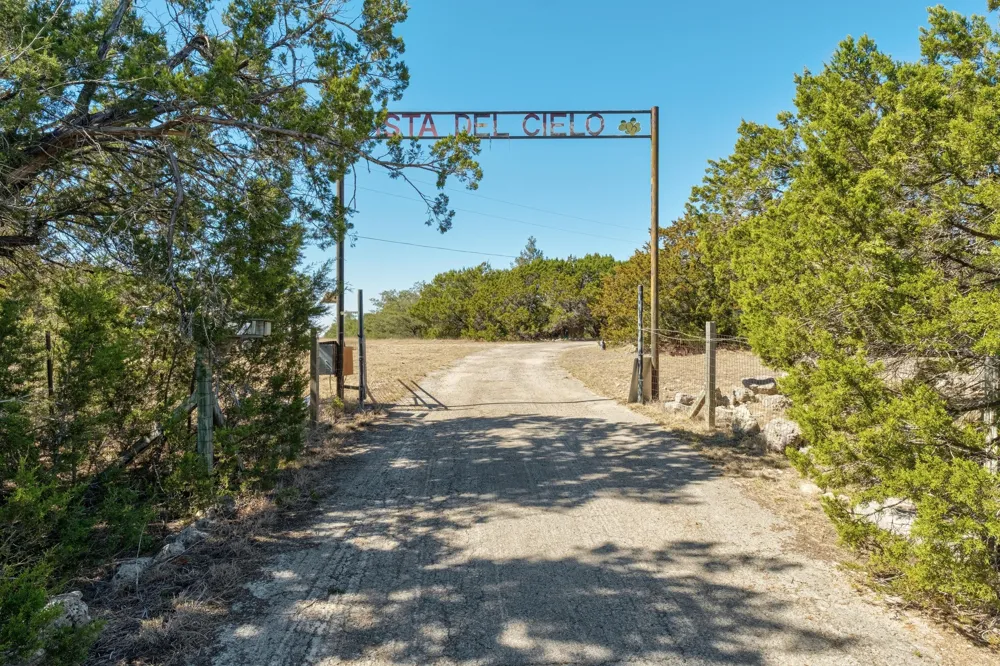 1802 Overland Stage Road Dripping Springs, TX 78620