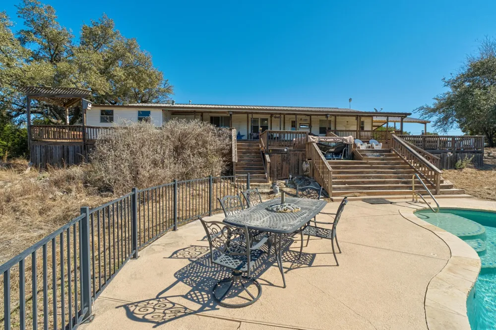 1802 Overland Stage Road Dripping Springs, TX 78620