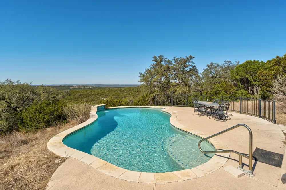 1802 Overland Stage Road Dripping Springs, TX 78620