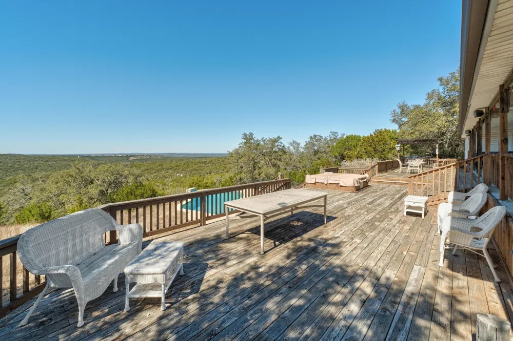 1802 Overland Stage Road Dripping Springs, TX 78620