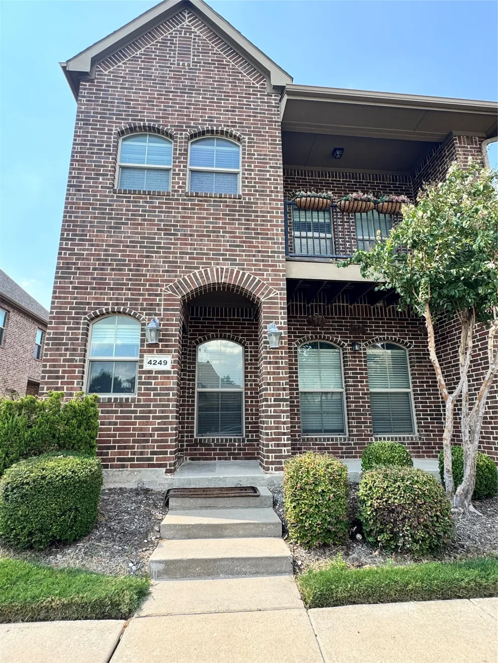 4249 Indian Run Drive Carrollton, TX 75010