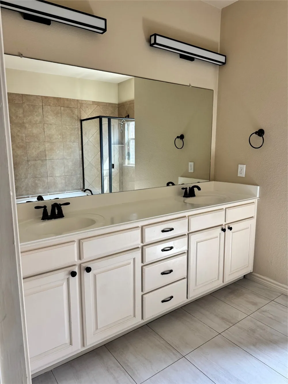 4249 Indian Run Drive Carrollton, TX 75010