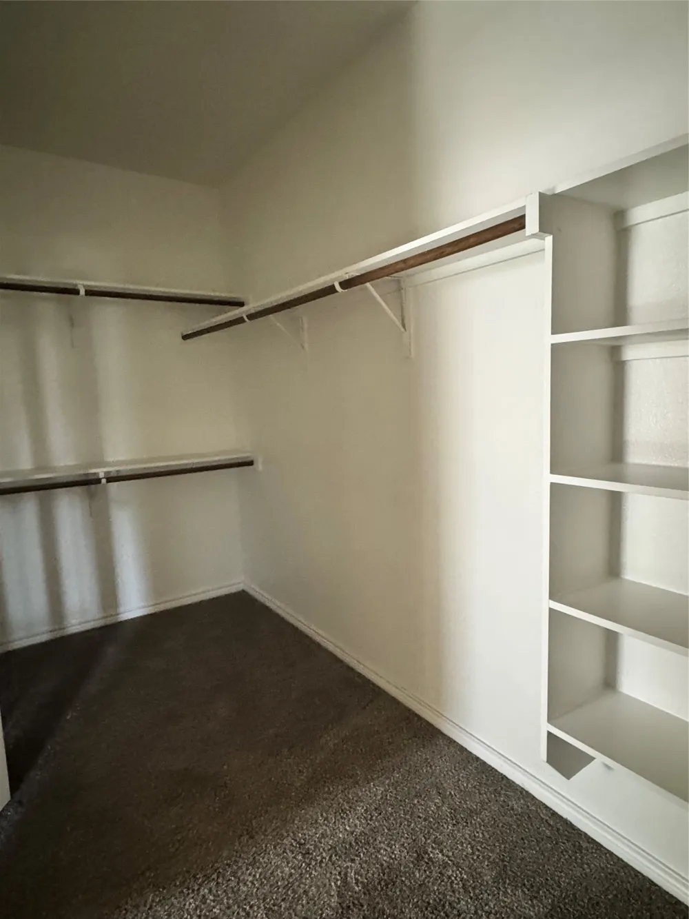 4249 Indian Run Drive Carrollton, TX 75010